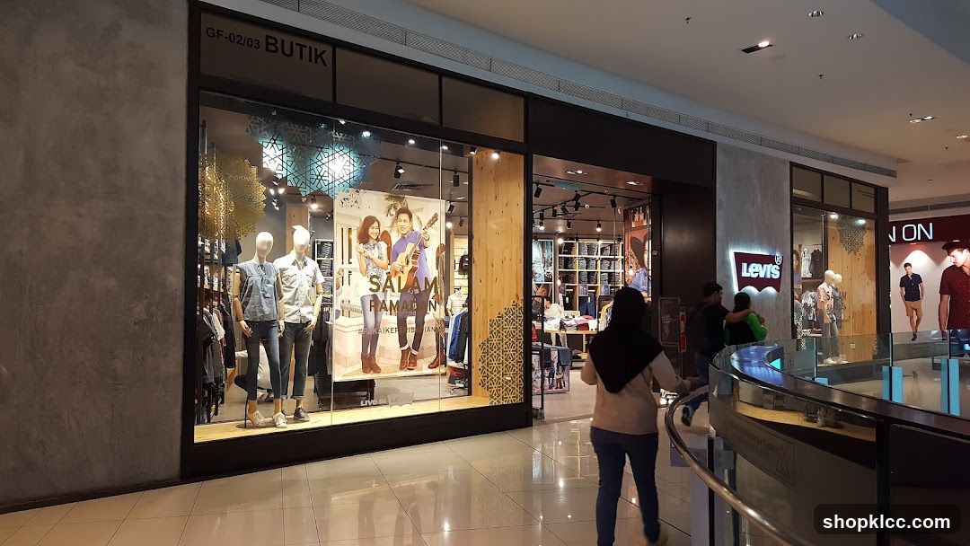 Clothing store interior and exterior