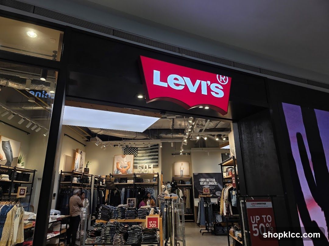 Levi's Storefront