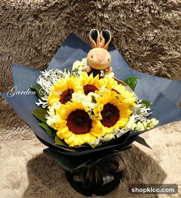 Sunflower Bouquet with Plush Toy