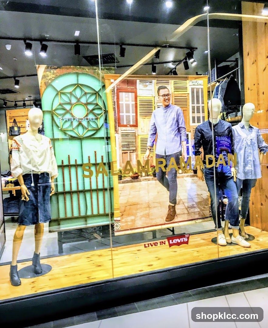 Levi's Ramadan Display