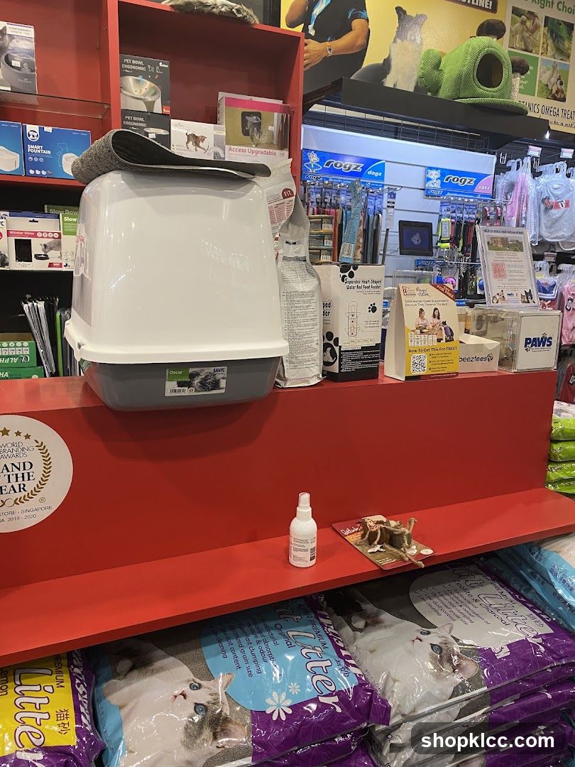 Pet Store Display