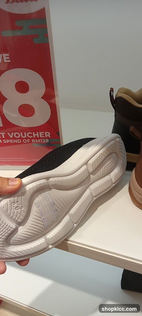 Shoe sole with size chart