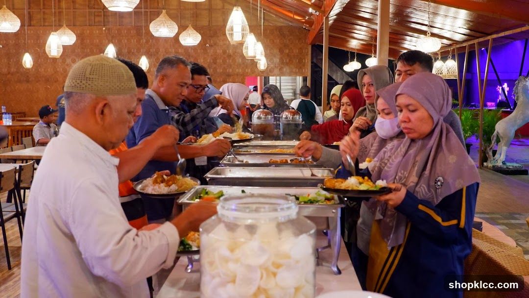 Buffet Line