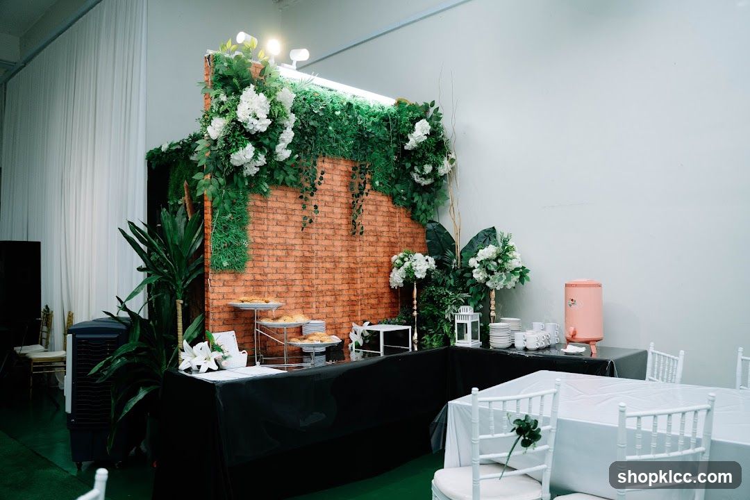 Buffet Table Setup