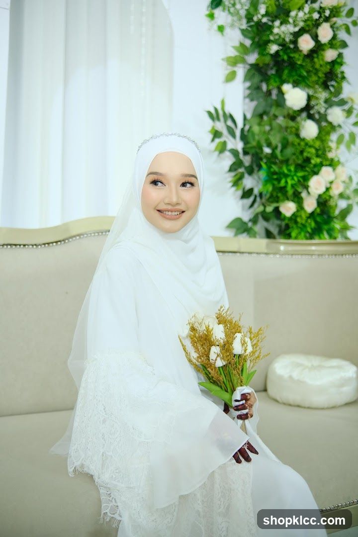 Bride holding a bouquet