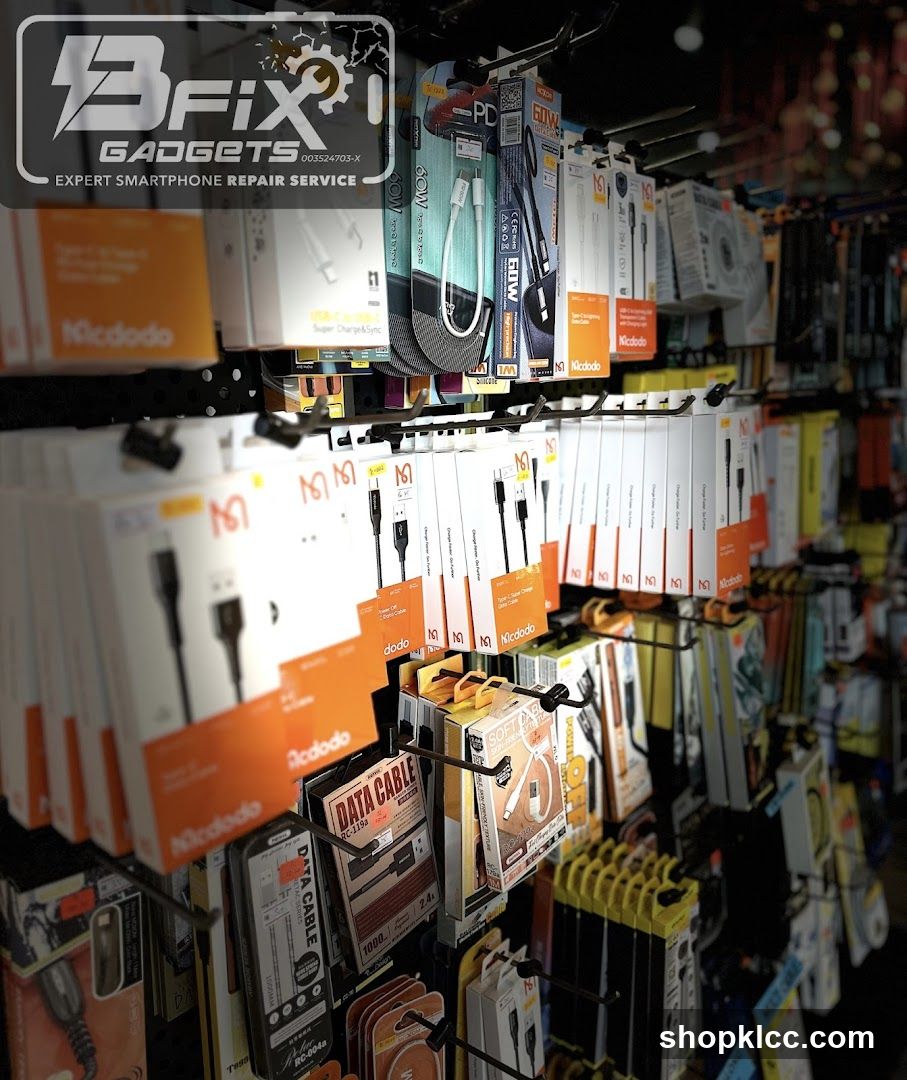Smartphone Accessories Display