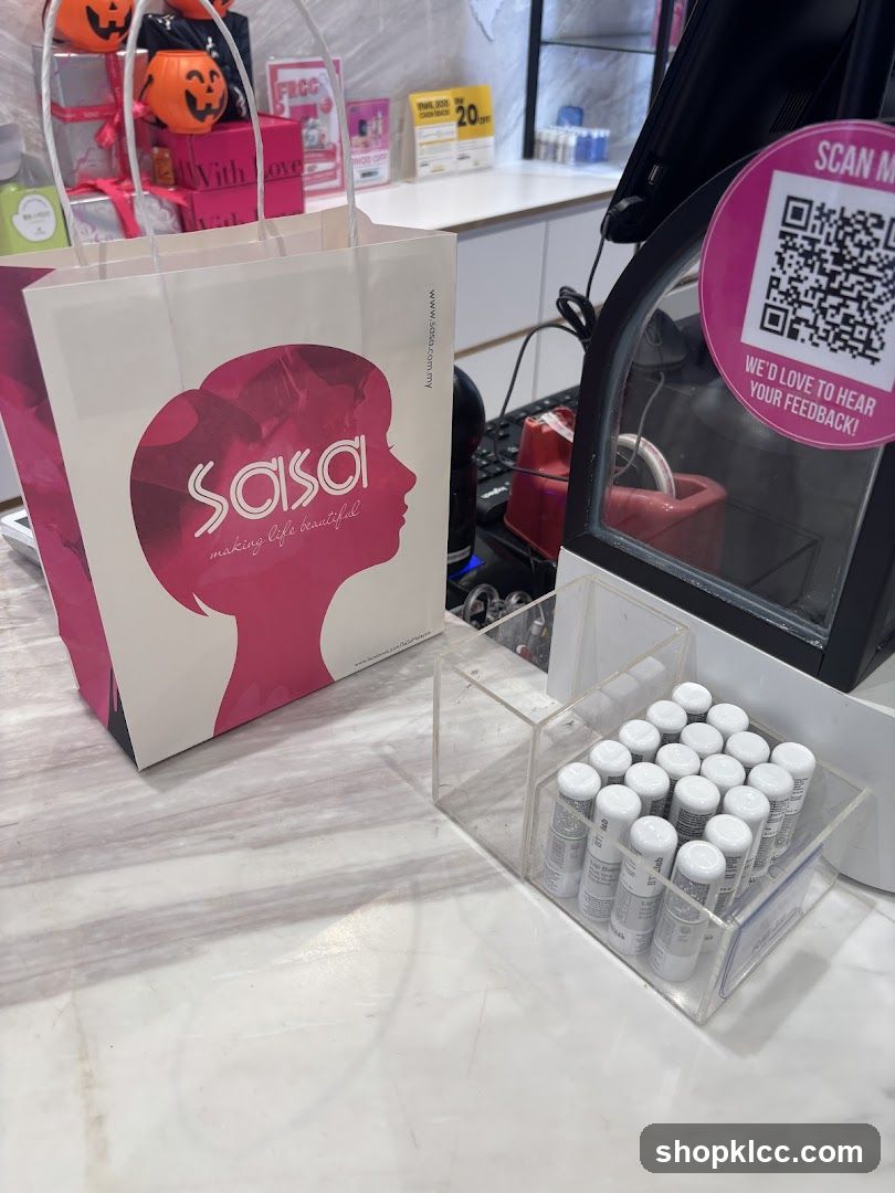 Sasa counter with shopping bag and samples