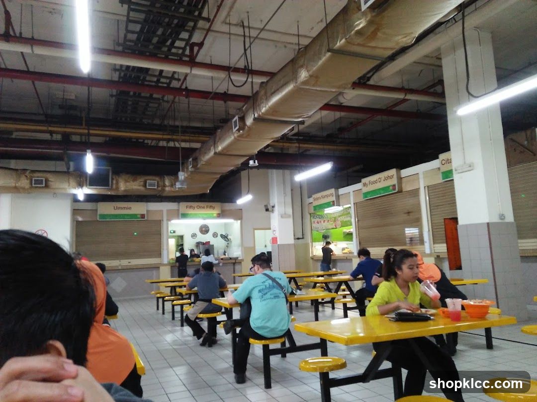 Food Court