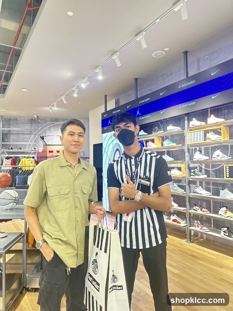 Foot Locker Employees