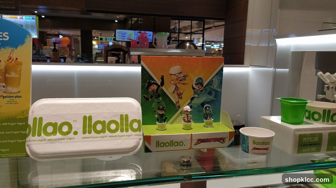 Ilaolla Frozen Yogurt Display