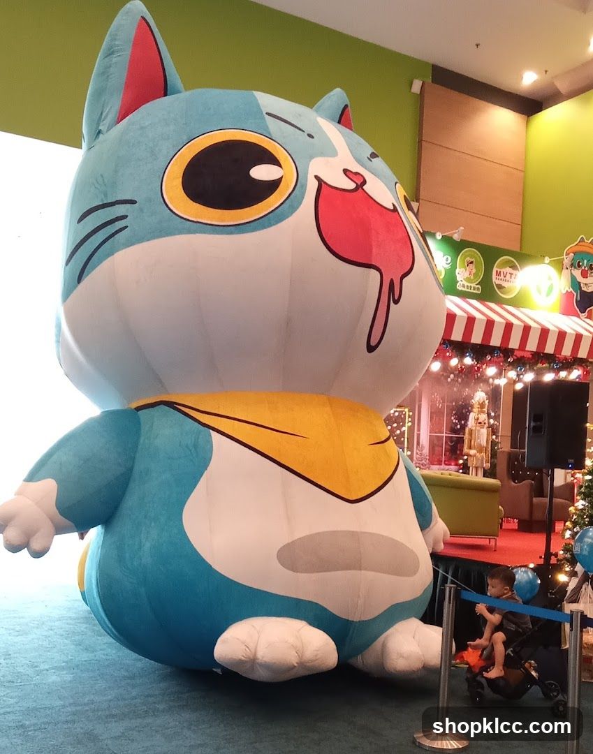 Giant Inflatable Cat Decoration