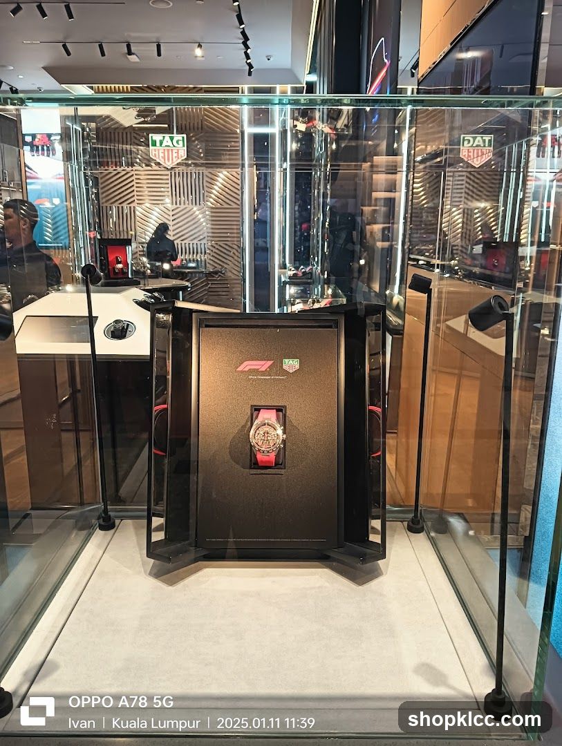 TAG Heuer Watch Display