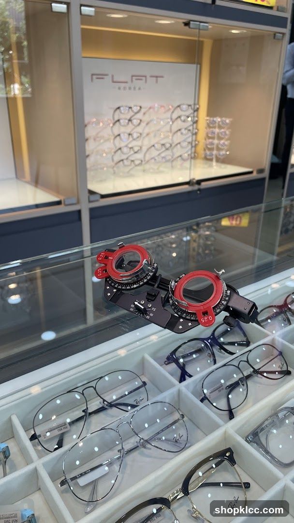 Eyeglasses Display