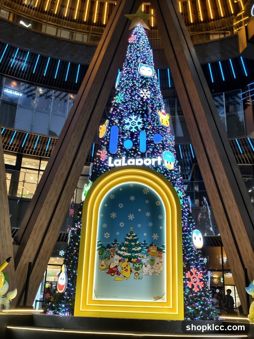 LaLaport Christmas Tree