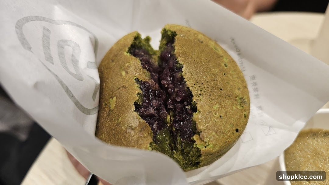 Matcha Red Bean Pastry