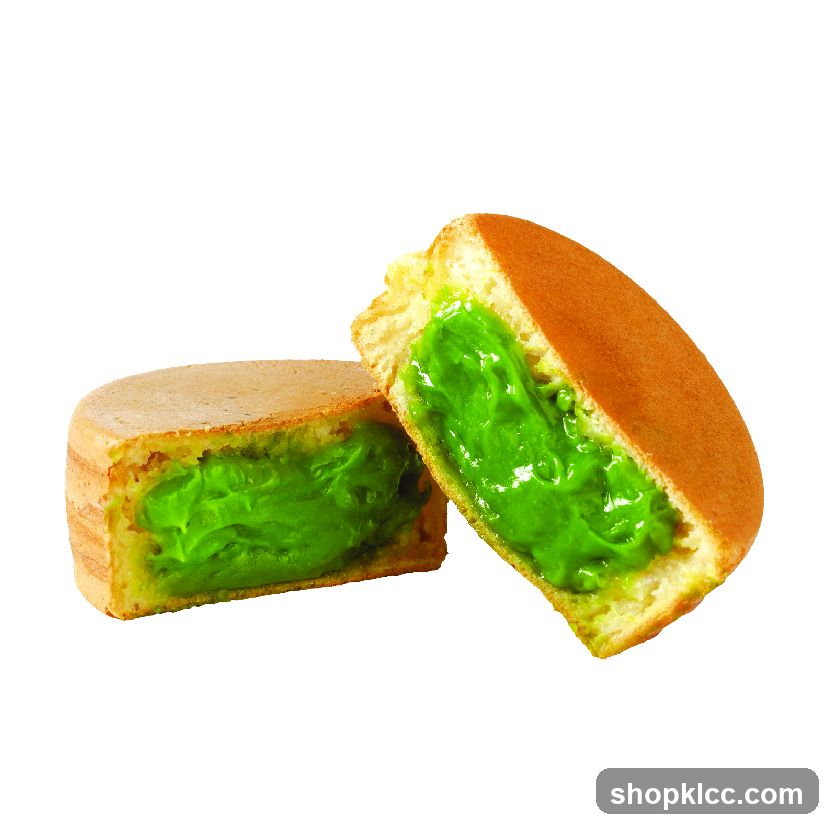 Matcha Cream Filled Cakes