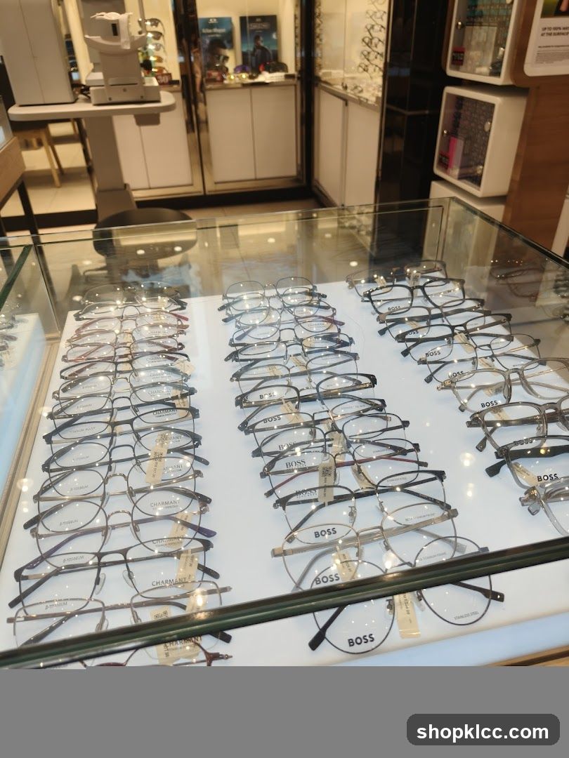 Eyeglasses Display