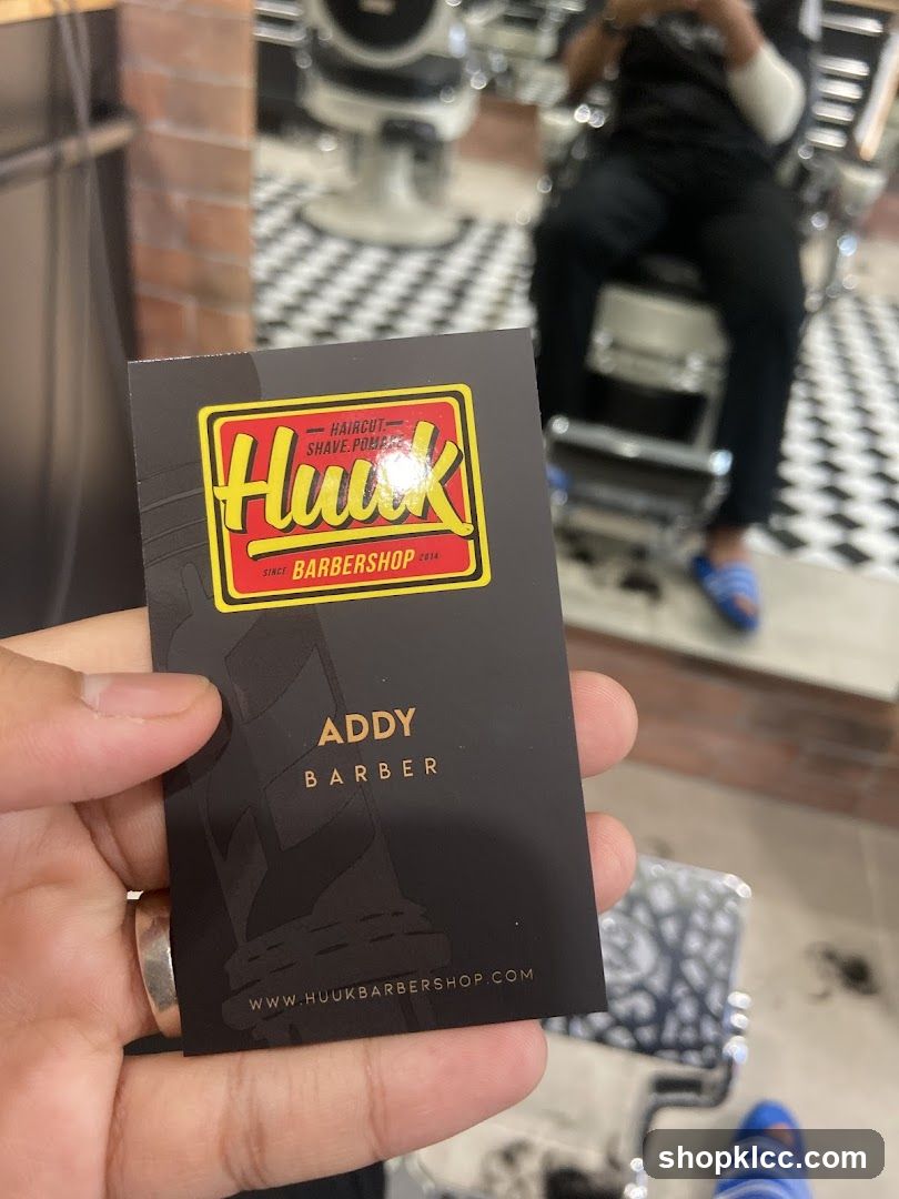 Business Card for Huuk Barbershop