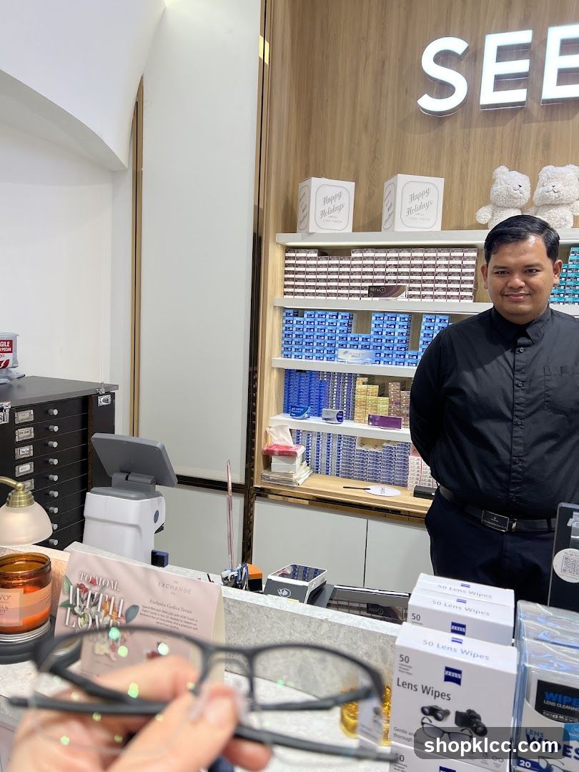 Optometry Store Counter