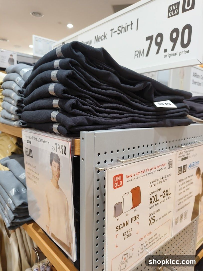 UNIQLO T-Shirts