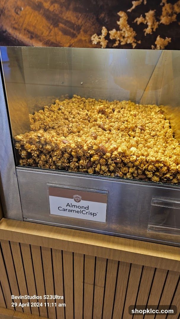 Almond Caramel Crisp Popcorn