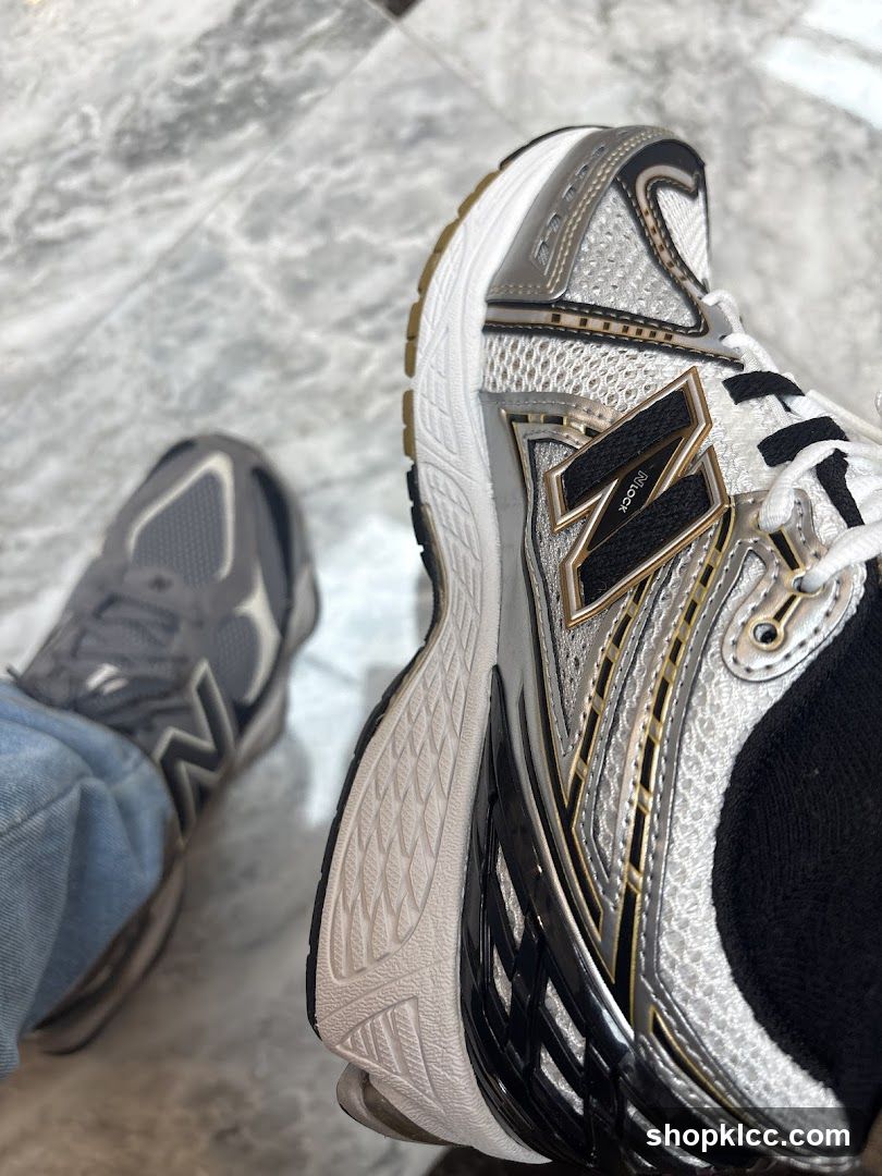 New Balance Sneakers