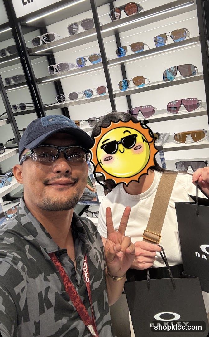 Oakley Store Display