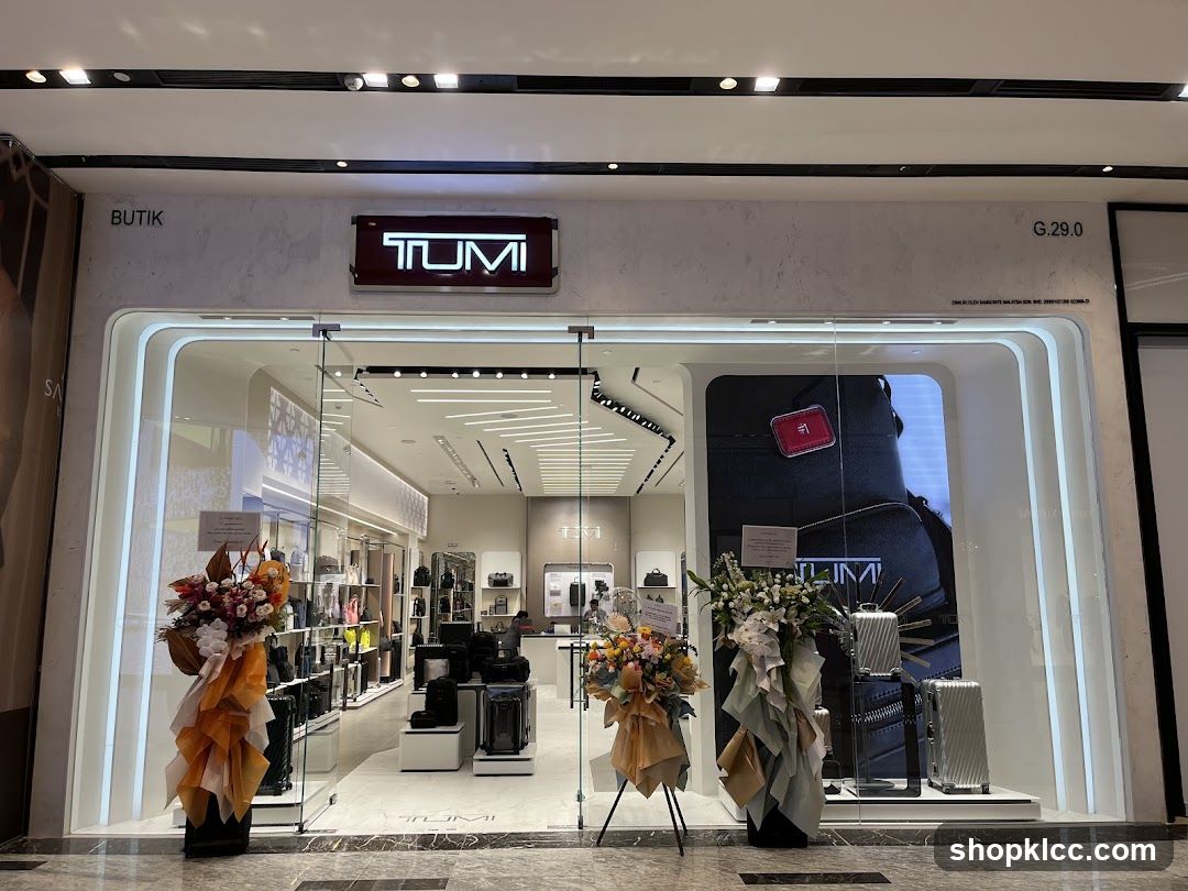 Tumi