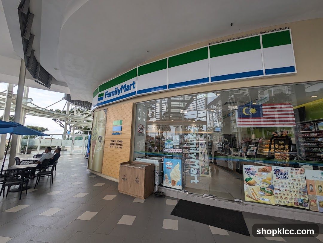 FamilyMart