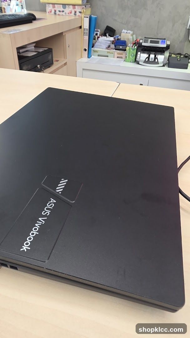 ASUS Vivobook Laptop