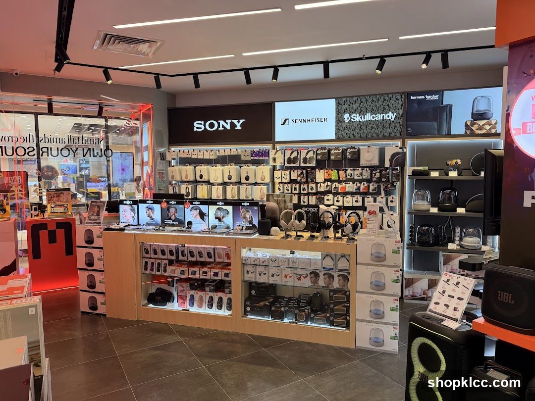 Electronics Store Display