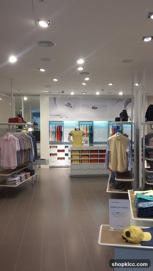 Lacoste Polo Room
