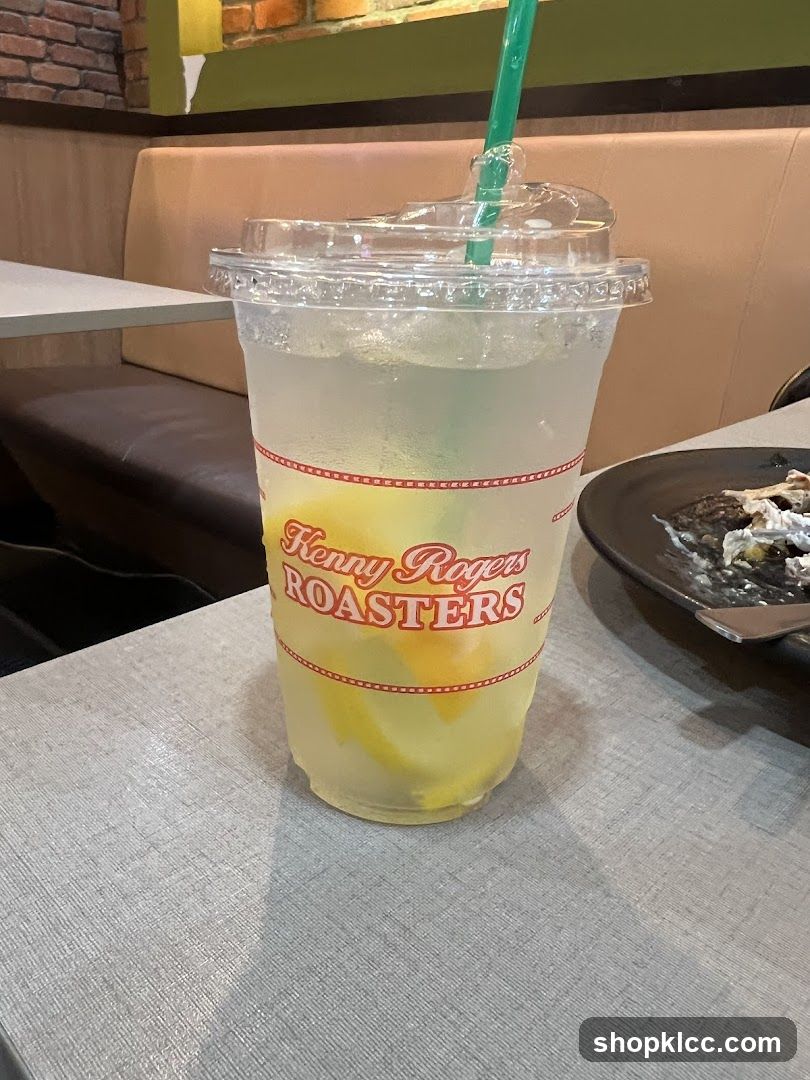 Lemonade with Lemon Slices