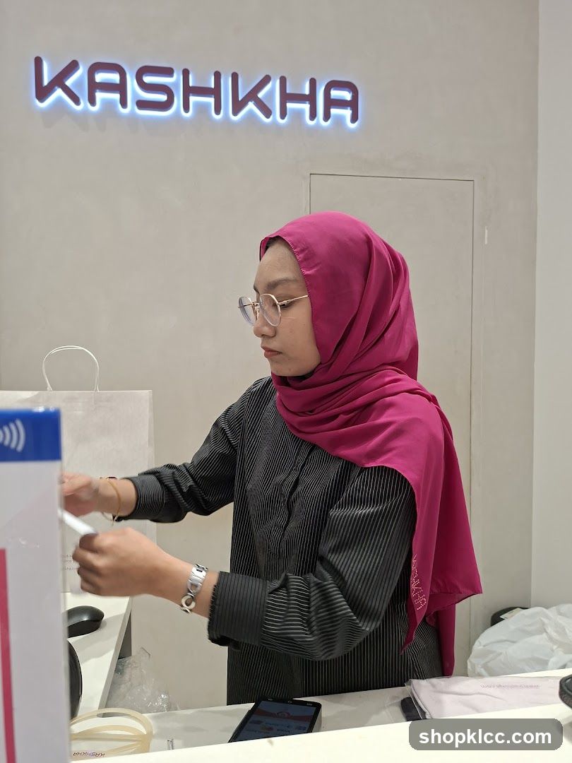 Cashier at KASHKHA