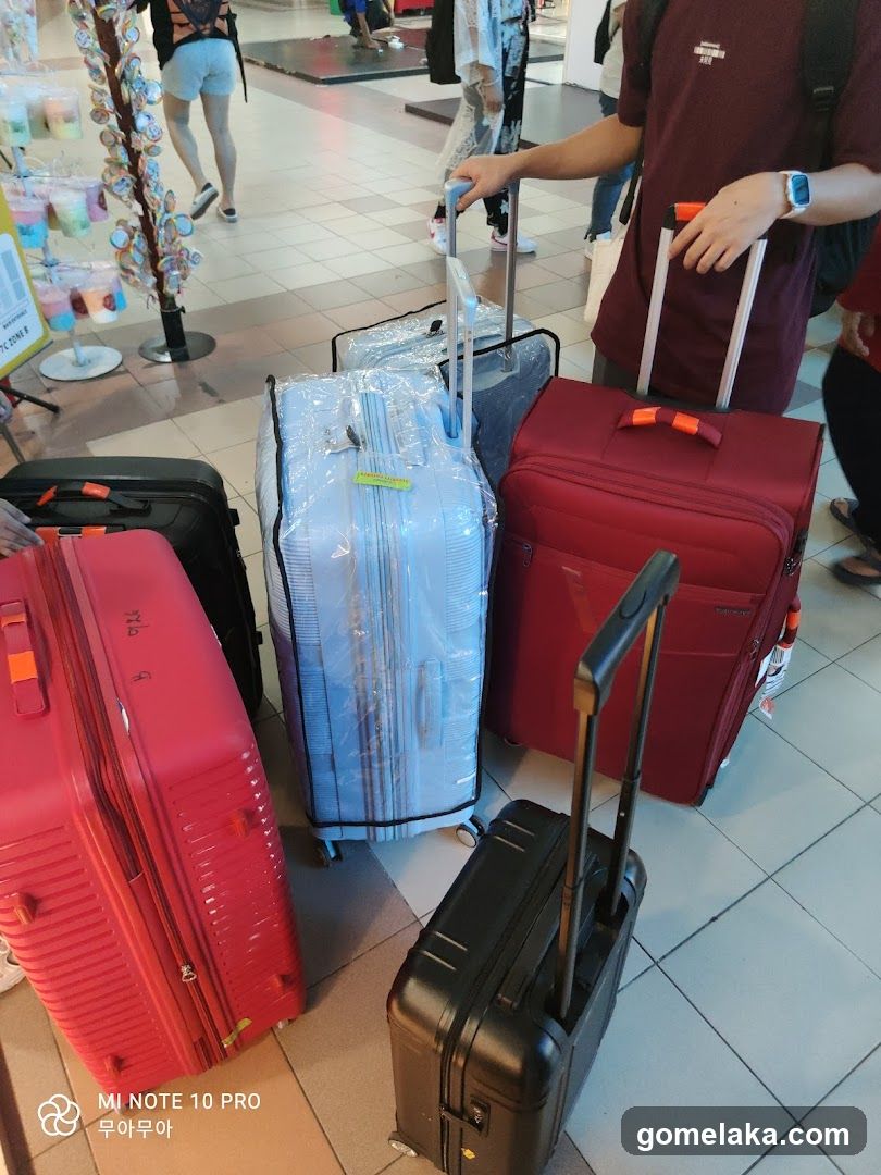 Luggage Display in Indoor Mall