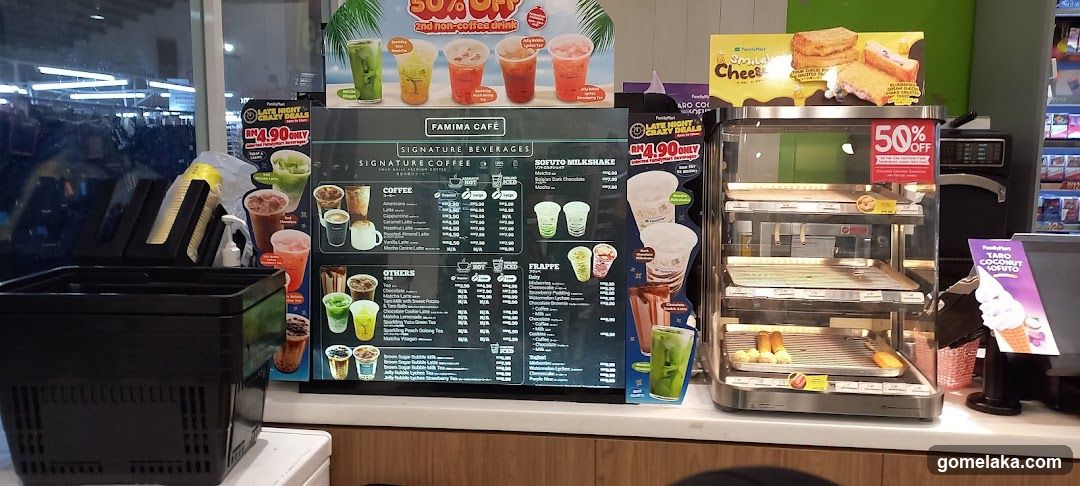 Famima Café Counter Display