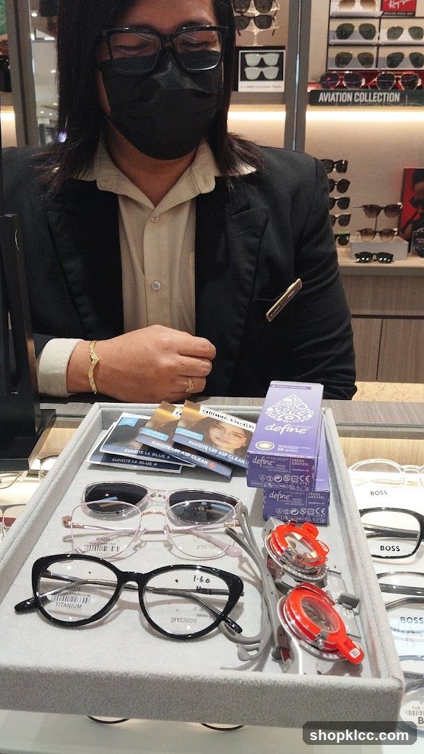 Eyewear Display