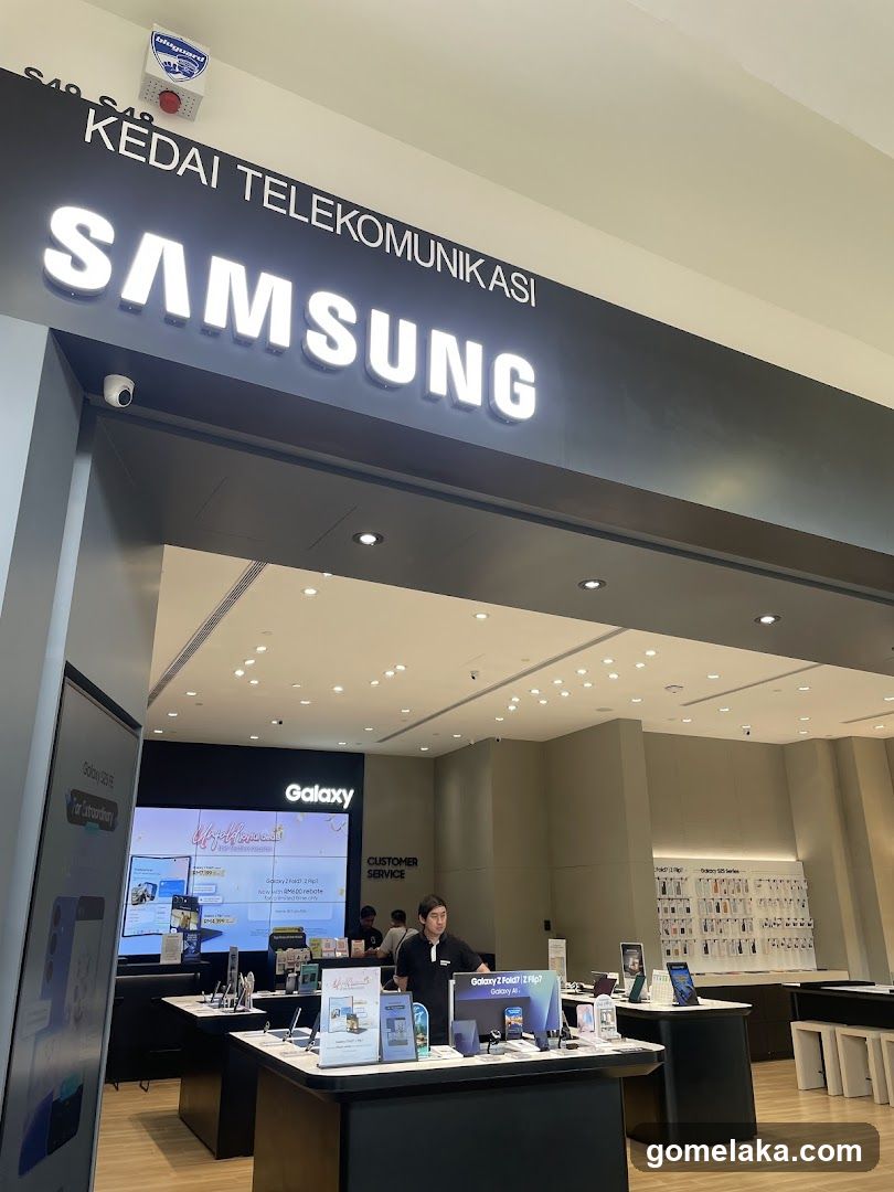 Samsung Telecom Store Interior
