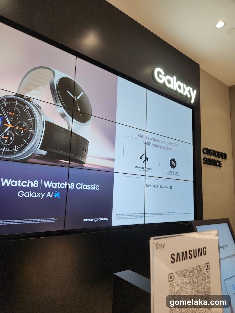 Samsung Galaxy Store Interior