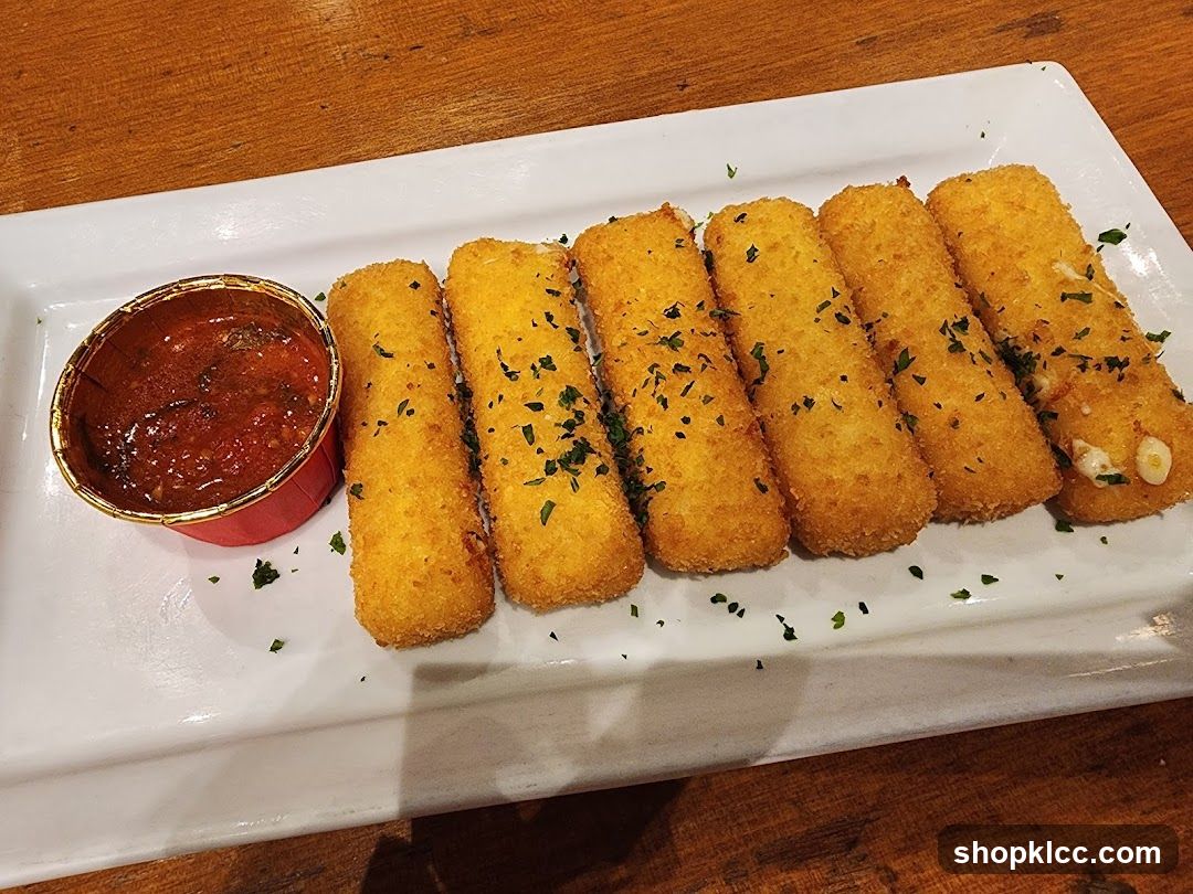 Mozzarella Sticks with Marinara Sauce