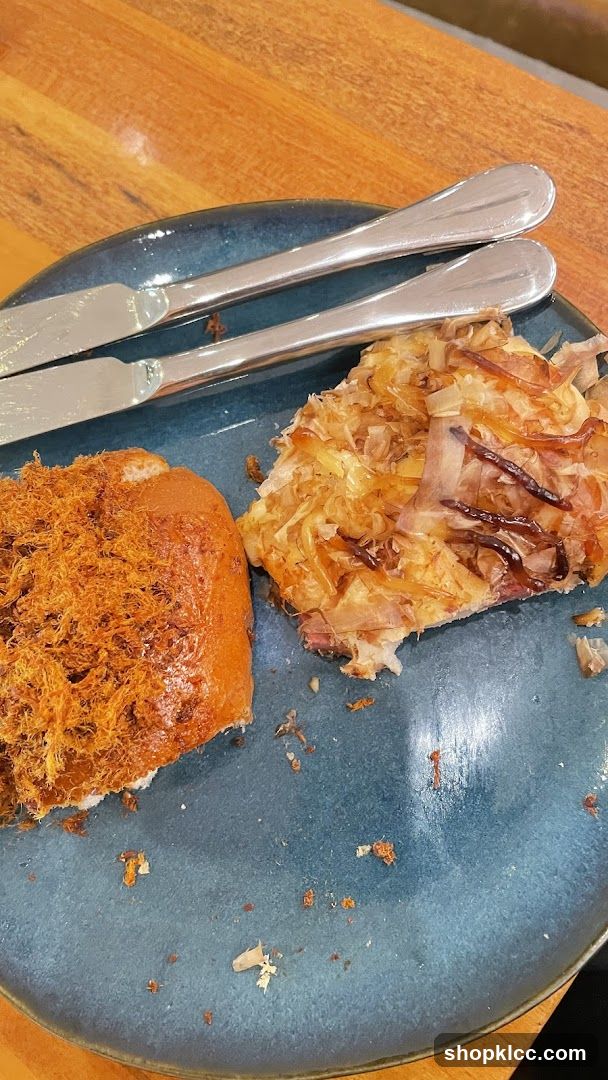 Savory Bun and Topping