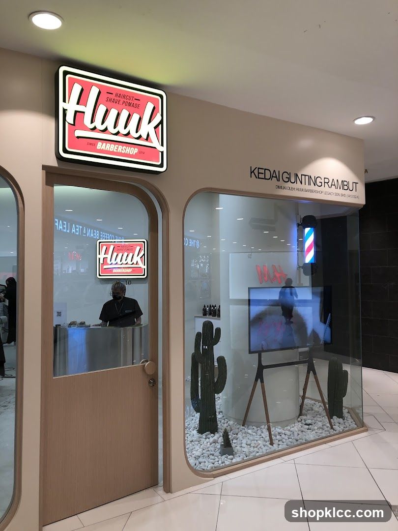 Huuk Barbershop