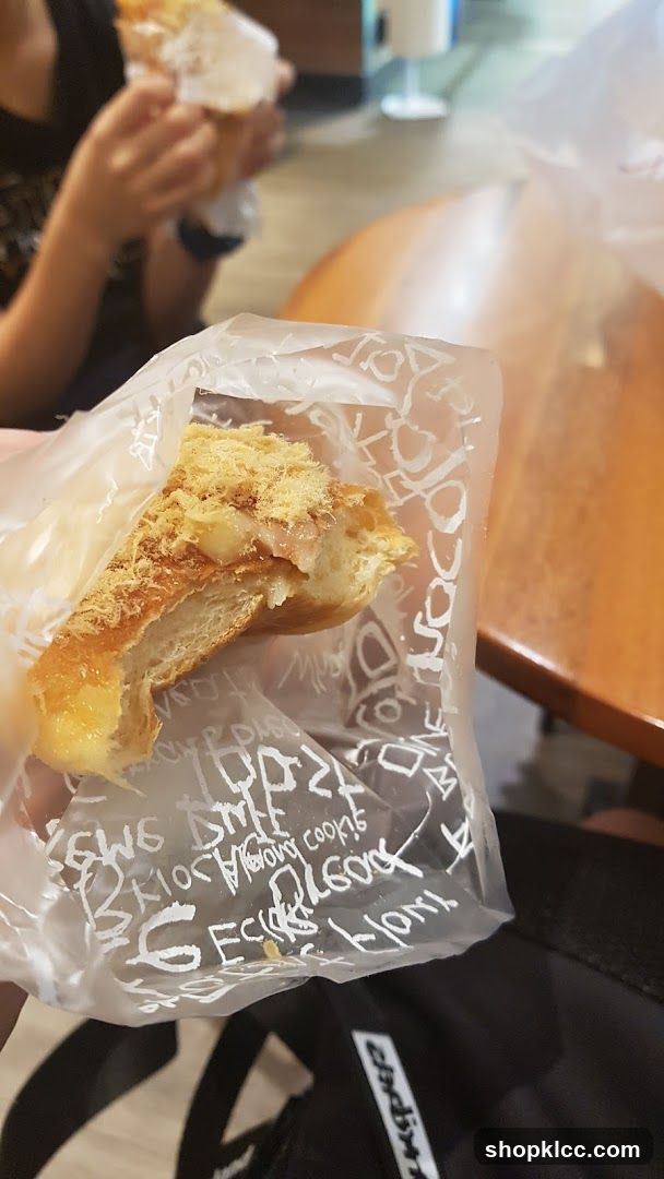 Bread with Shredded Pork