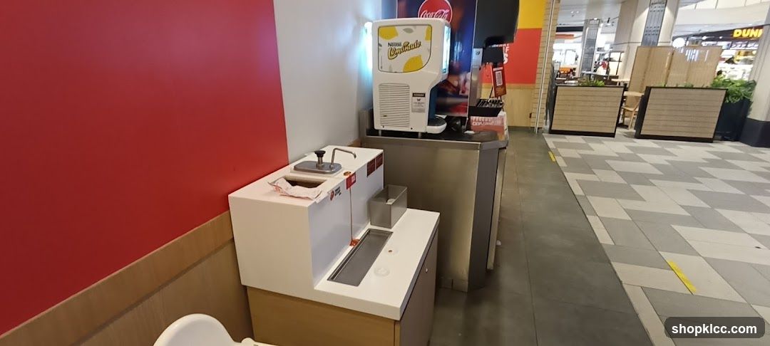 Condiment Station