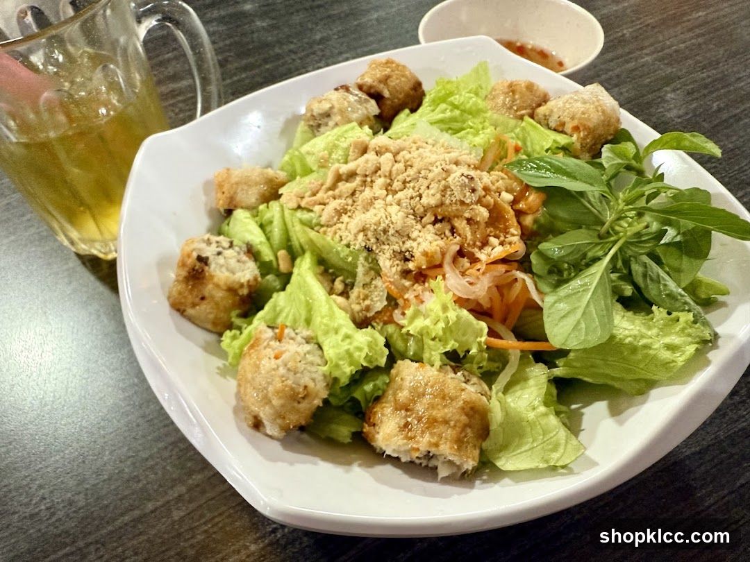 Salad with Croutons and Dressing