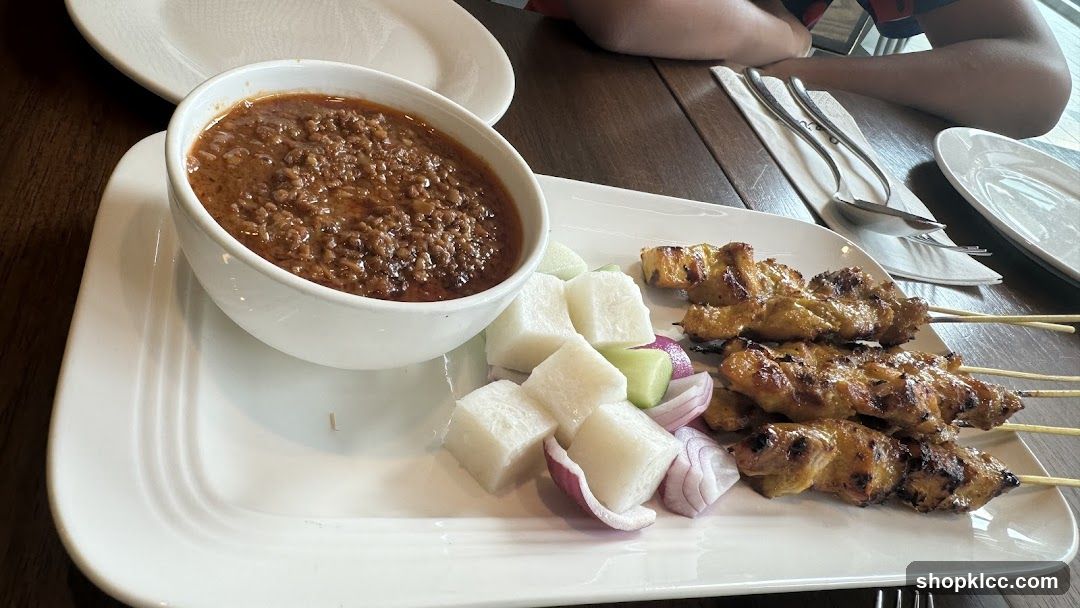 Chicken Satay with Peanut Sauce