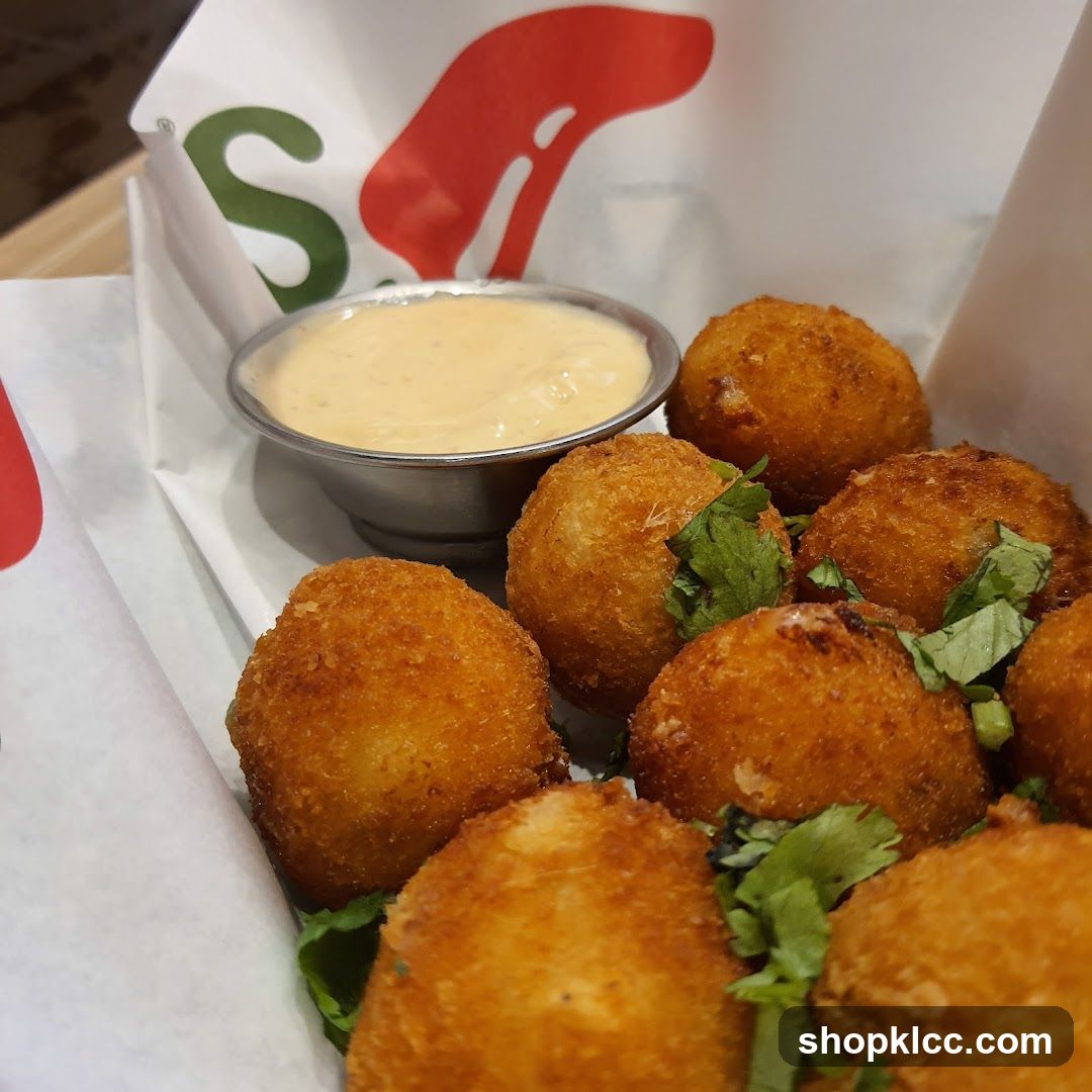 Fried Appetizers with Dip