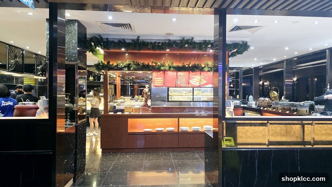Buffet Restaurant Interior View