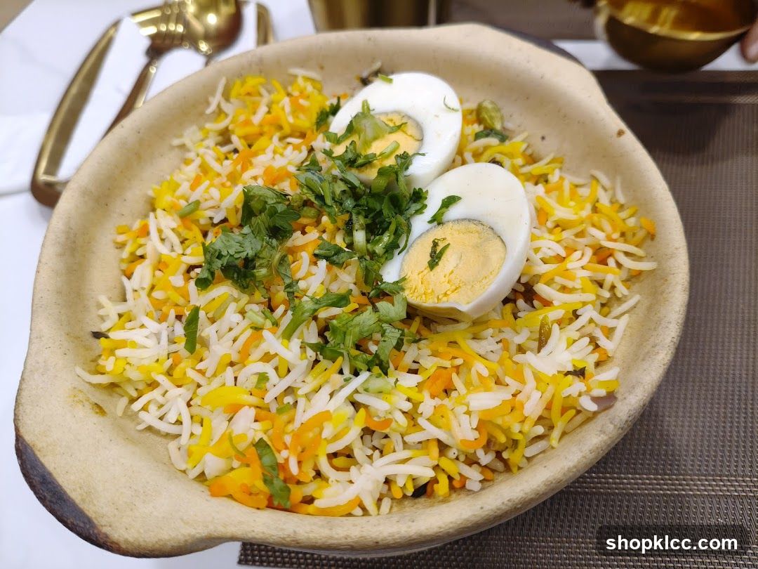 Baked Rice with Boiled Eggs