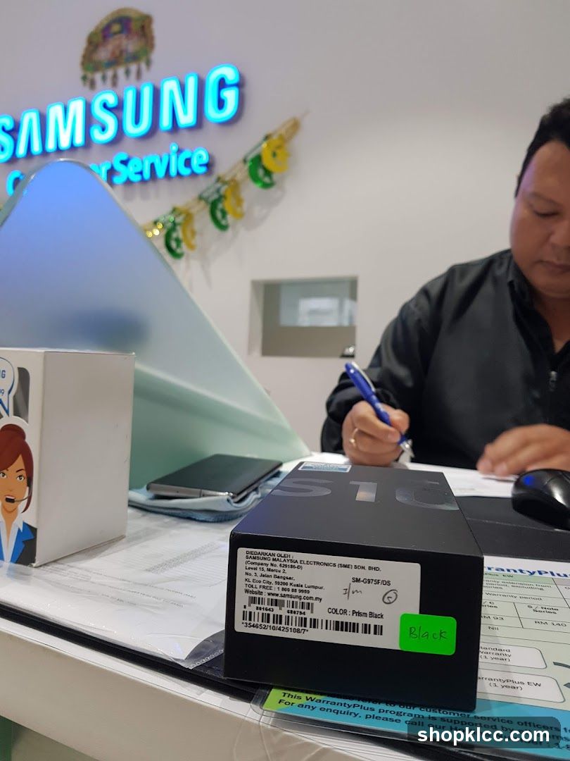 Samsung Service Counter Interior
